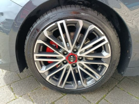 Kia Pro-cee'd 1.6 T-GDI 204 ch BVA  occasion  Beaupuy - photo n9