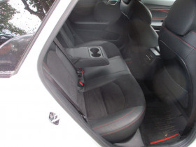 Kia Pro-cee'd 1.6 T-GDi 204 ch BVA  occasion  Beaupuy - photo n6