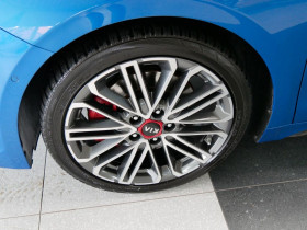 Kia Pro-cee'd 1.6 T-GDI 204 ch BVM  occasion  Beaupuy - photo n8
