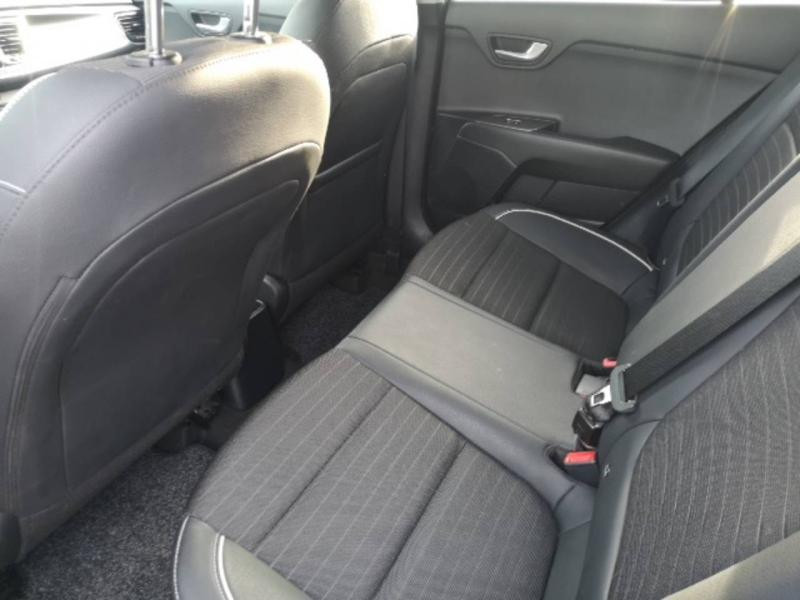 Kia Rio 1.0 T-GDI 120ch MHEV GT-Line iBVM6 2021 - photo n°15 Kia Rio 1.0 T-GDI 120ch MHEV GT-Line iBVM6  occasion à Saint-Maximin - photo n°15