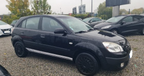 Kia Rio occasion 2009 mise en vente à Maubeuge par le garage LUXAUTO - photo n°1