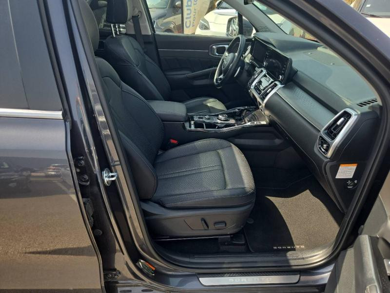 Kia Sorento 1.6 T-GDi 230ch HEV Design BVA6 4x2  occasion  Dijon - photo n11