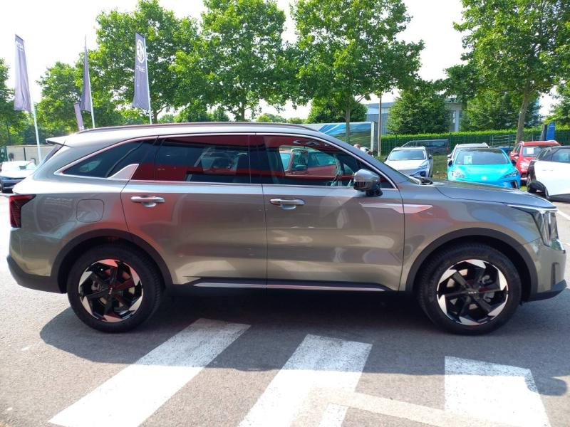 Kia Sorento 1.6 T-GDi 253ch PHEV Premium 4x4 7 places  occasion  Vert-Saint-Denis - photo n4