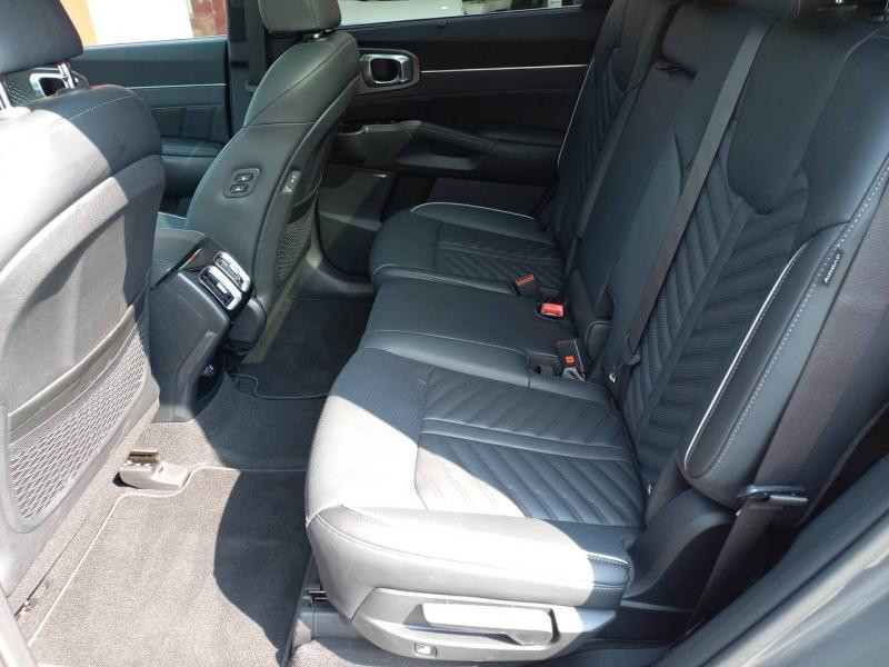 Kia Sorento 1.6 T-GDi 253ch PHEV Premium 4x4 7 places  occasion  Vert-Saint-Denis - photo n12