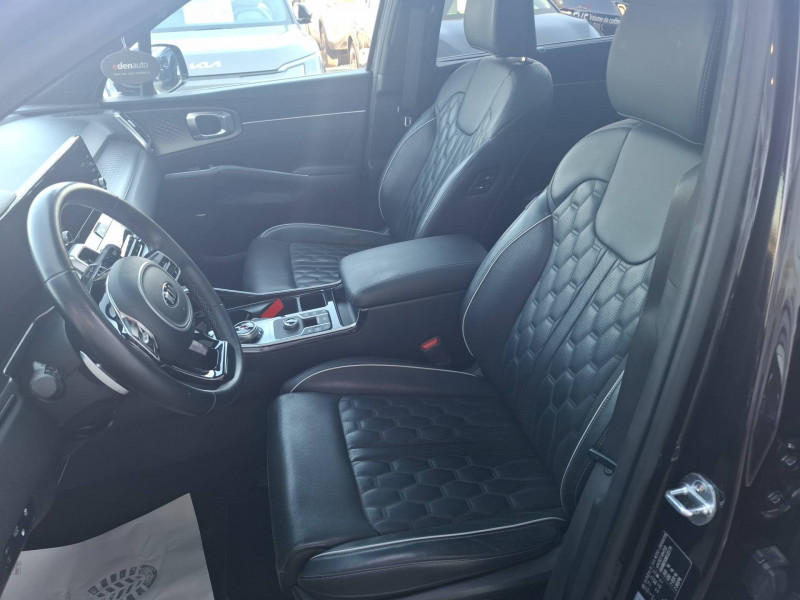 Kia Sorento Sorento 1.6 T-GDi Hybride Rechargeable 265 ch 7pl 4x4 BVA6 P  occasion � Brive-la-Gaillarde - photo n�10