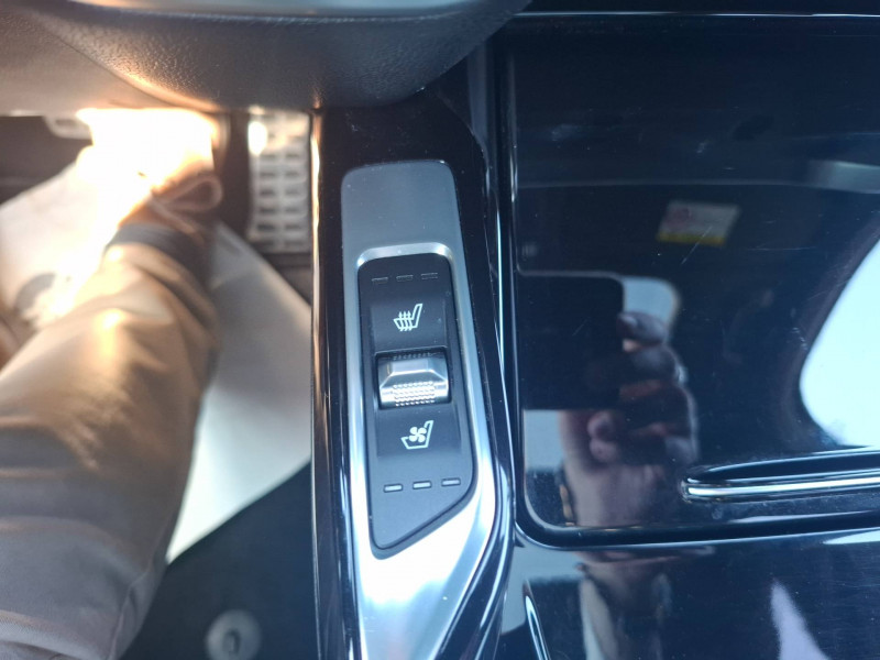 Kia Sorento Sorento 1.6 T-GDi Hybride Rechargeable 265 ch 7pl 4x4 BVA6 P  occasion � Brive-la-Gaillarde - photo n�20