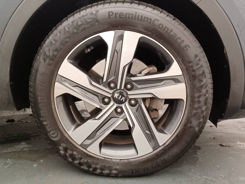 Kia Sorento VP 1.6 T-GDi Hybride Rechargeable 265 ch 7pl 4x4 BVA6 Design 2021 - photo n°10 Kia Sorento VP 1.6 T-GDi Hybride Rechargeable 265 ch 7pl 4x4 BVA6 Design  occasion à Bruges - photo n°10