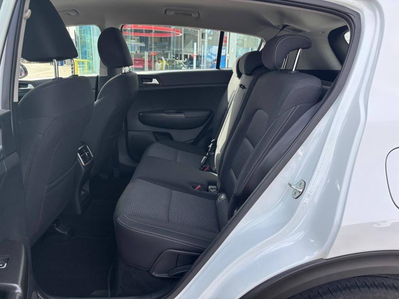 Kia Sportage 1.6 CRDi 115ch ISG Active 4x2  occasion  Barberey-Saint-Sulpice - photo n11