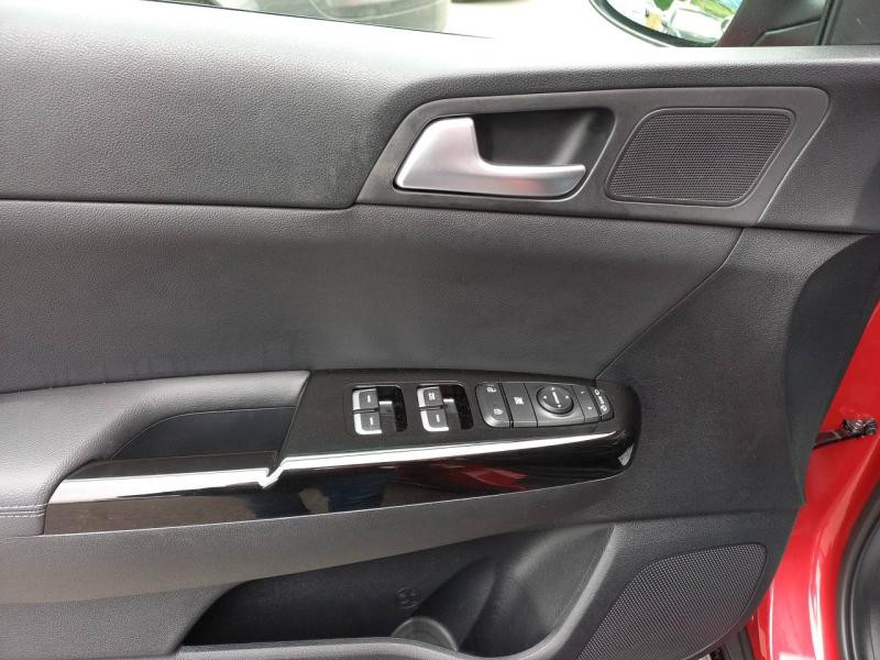 Kia Sportage 1.6 CRDi 136ch MHEV Black Edition 4x2 DCT7  occasion  Vert-Saint-Denis - photo n15