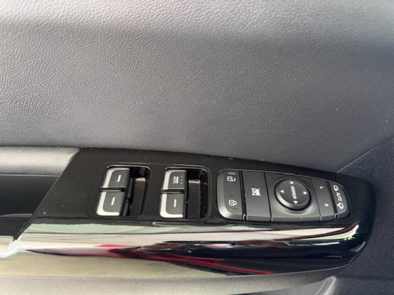 Kia Sportage 1.6 CRDi 136ch MHEV ISG DCT7 4x2 Black Edition Business  occasion  Saint Bazeille - photo n20