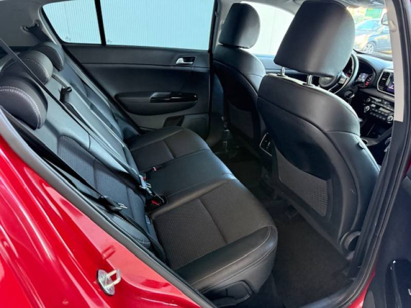 Kia Sportage 1.6 CRDi 136ch MHEV ISG DCT7 4x2 Black Edition Business  occasion  Saint Bazeille - photo n10