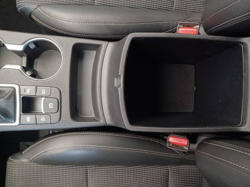 Kia Sportage 1.6 CRDi 136ch MHEV ISG DCT7 4x2 Black Edition Business  occasion  Villenave-d'Ornon - photo n16