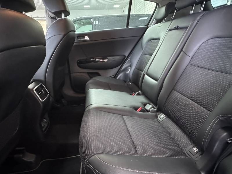 Kia Sportage 1.6 CRDi 136ch MHEV ISG DCT7 4x2 Black Edition  occasion  Biscarrosse - photo n11