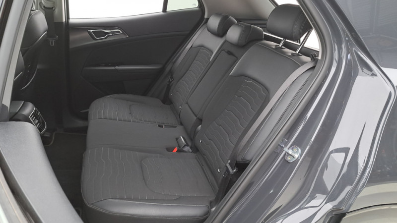 Kia Sportage 1.6 Hybrid 230ch Automatique/6 Design hybrid  occasion  SAINT-GREGOIRE - photo n16