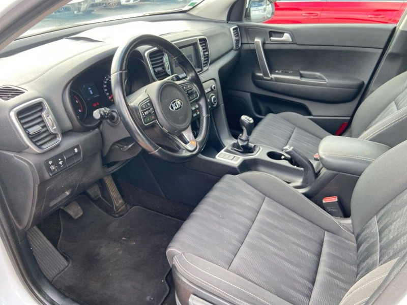 Kia Sportage 1.7 CRDI 115 BV6 PACK NAVI 1 �re main  occasion � Lescure-d'Albigeois - photo n�12