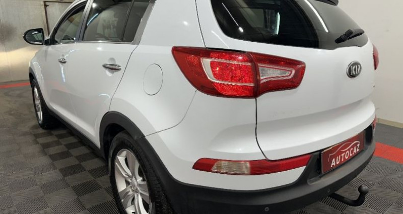 Kia Sportage 1.7 CRDi 115 ISG 2WD Premium  CAMERA/TOIT OUVRANT  occasion  THIERS - photo n6