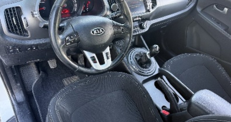 Kia Sportage 1.7 CRDi 115 Premium ISG TOIT OUVRANT PANORAMIQUE  occasion  Clermont L'herault - photo n6
