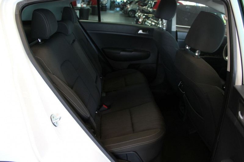 Kia Sportage 1.7 CRDi 141 4x2 BVA  occasion  Beaupuy - photo n6