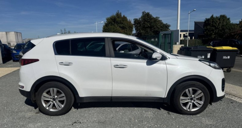 Kia Sportage IV 1.7 CRDi 115ch ISG Active 4x2  occasion  Saint-Mdard-d'Aunis - photo n4