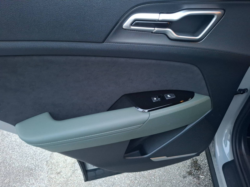 Kia Sportage Sportage 1.6 T-GDi 210ch ISG Hybride BVA6 4x2 30 Years 5p  occasion � Brive-la-Gaillarde - photo n�20