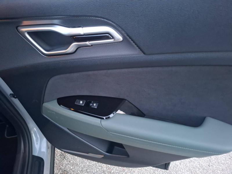 Kia Sportage Sportage 1.6 T-GDi 210ch ISG Hybride BVA6 4x2 30 Years 5p  occasion � Brive-la-Gaillarde - photo n�18