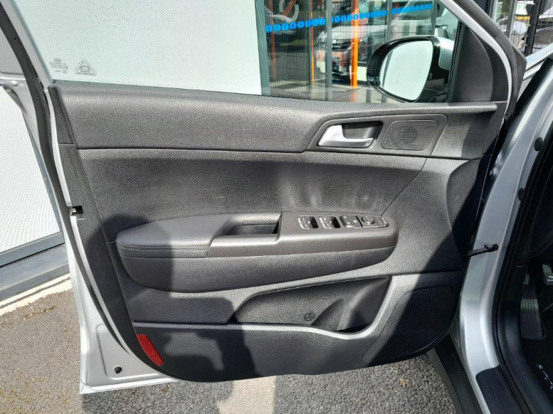Kia Sportage Sportage 1.7 CRDi 141 ISG 4x2 DCT7 Active  occasion � Pont-Audemer - photo n�17