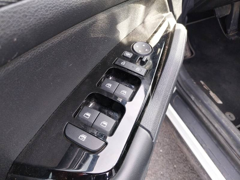 Kia Sportage VP 1.6 T-GDi 230ch ISG Hybride BVA6 4x2 Active  occasion � Toulenne - photo n�16