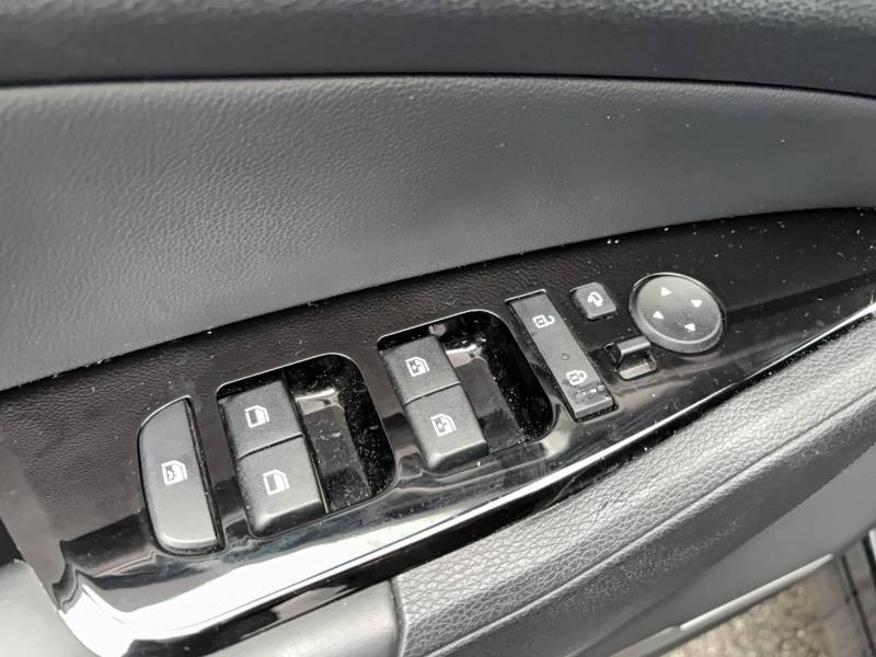 Kia Sportage VP 1.6 T-GDi 230ch ISG Hybride BVA6 4x2 Design  occasion � Villenave-d'Ornon - photo n�15