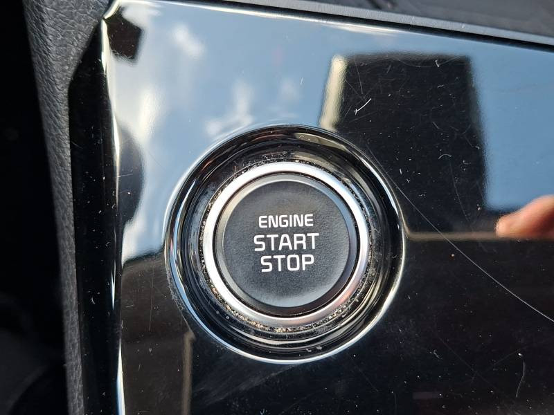 Kia Sportage VP 1.6 T-GDi 230ch ISG Hybride BVA6 4x2 Design  occasion � Villenave-d'Ornon - photo n�17