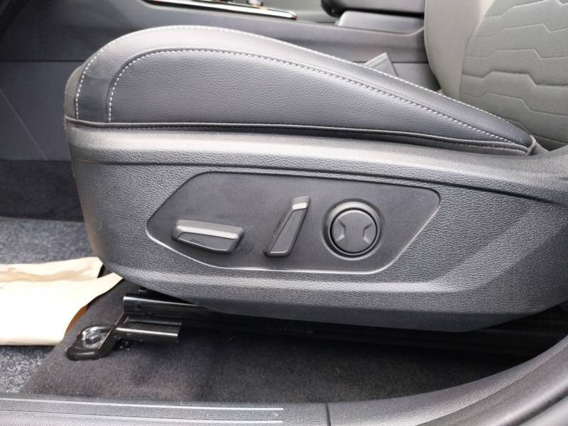 Kia Sportage VP 1.6 T-GDi 265ch ISG Hybride Rechargeable BVA6 4x4 Design  occasion � La Teste-de-Buch - photo n�17
