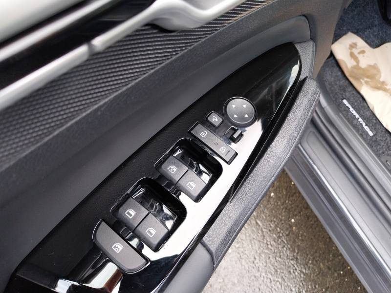 Kia Sportage VP 1.6 T-GDi 265ch ISG Hybride Rechargeable BVA6 4x4 Design  occasion � La Teste-de-Buch - photo n�16