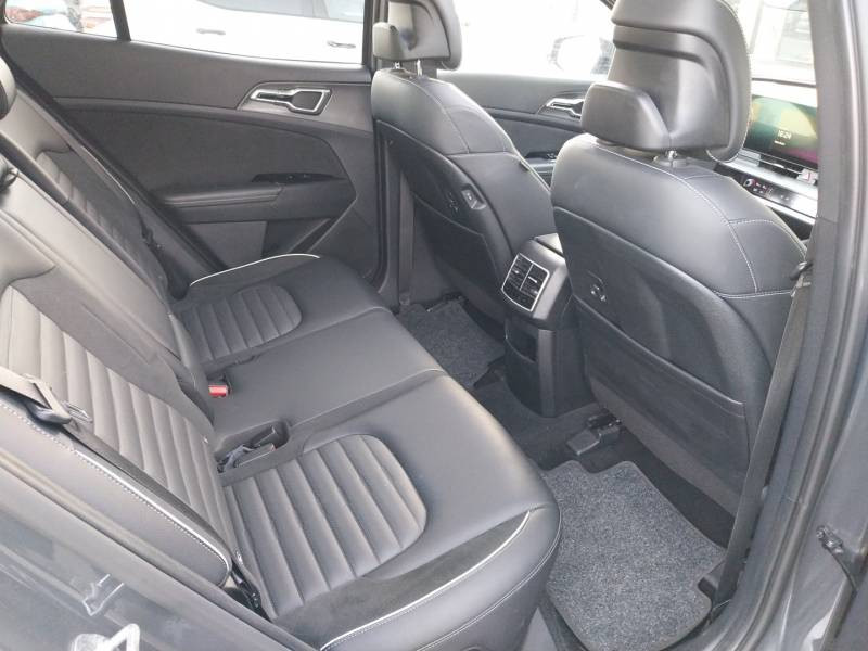 Kia Sportage VP 1.6 T-GDi 265ch ISG Hybride Rechargeable BVA6 4x4 GT Line  occasion � Toulenne - photo n�13