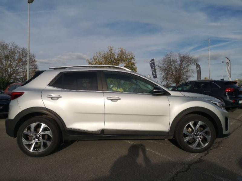 Kia Stonic 1.0 T-GDi 100ch GT Line DCT7 2022 - photo n°4 Kia Stonic 1.0 T-GDi 100ch GT Line DCT7  occasion à Saint-Maximin - photo n°4