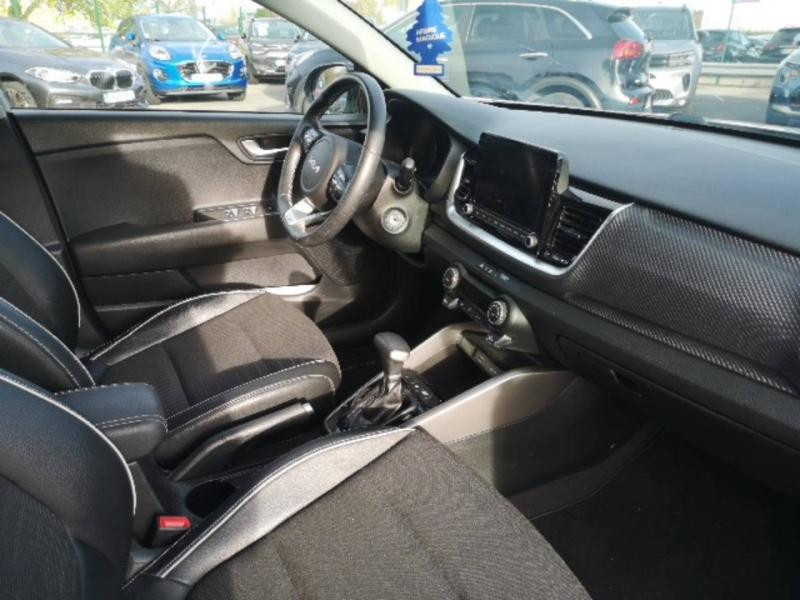 Kia Stonic 1.0 T-GDi 100ch GT Line DCT7 2022 - photo n°16 Kia Stonic 1.0 T-GDi 100ch GT Line DCT7  occasion à Saint-Maximin - photo n°16