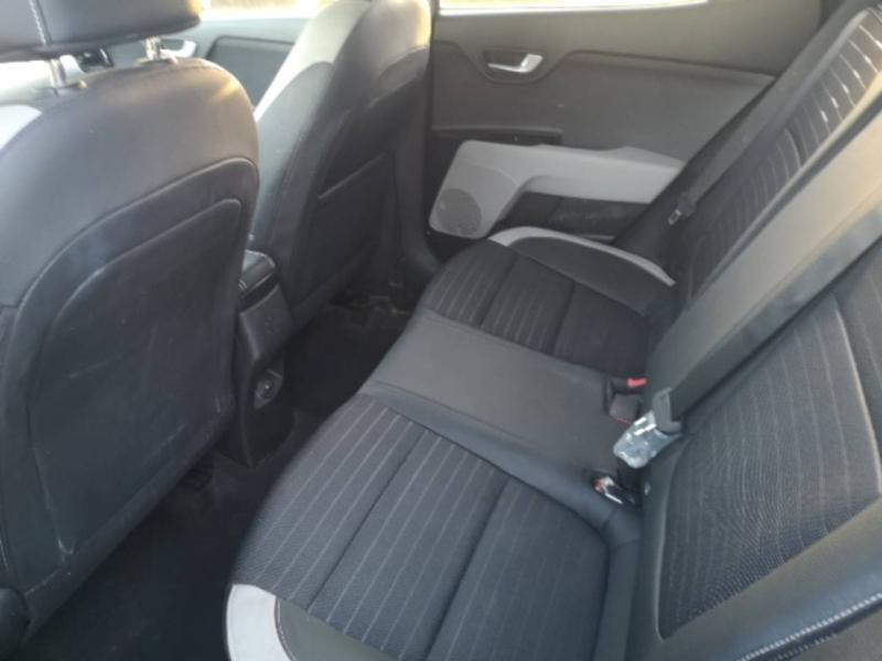 Kia Stonic 1.0 T-GDi 100ch MHEV Launch Edition iBVM6  occasion � Saint-Maximin - photo n�15