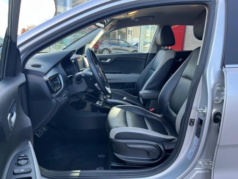 Kia Stonic 1.0 T-GDi 120ch ISG Premium DCT7 Euro6d-T 2020 - photo n°10 Kia Stonic 1.0 T-GDi 120ch ISG Premium DCT7 Euro6d-T  occasion à Barberey-Saint-Sulpice - photo n°10