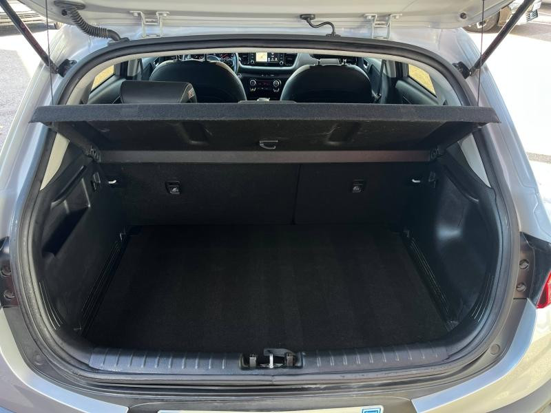 Kia Stonic 1.0 T-GDi 120ch ISG Premium DCT7 Euro6d-T 2020 - photo n°12 Kia Stonic 1.0 T-GDi 120ch ISG Premium DCT7 Euro6d-T  occasion à Barberey-Saint-Sulpice - photo n°12