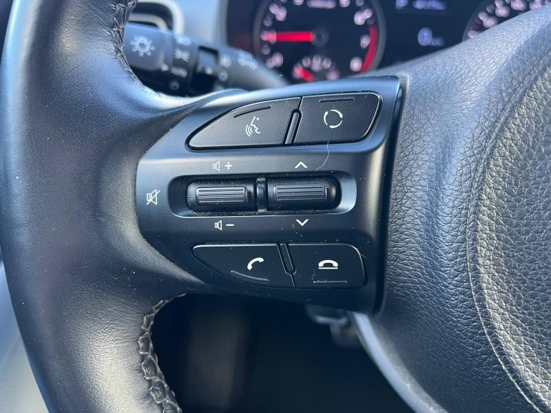 Kia Stonic 1.0 T-GDi 120ch ISG Premium DCT7 Euro6d-T 2020 - photo n°17 Kia Stonic 1.0 T-GDi 120ch ISG Premium DCT7 Euro6d-T  occasion à Barberey-Saint-Sulpice - photo n°17