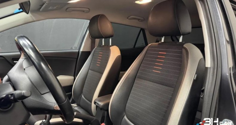 Kia Stonic 1.6 CRDI 115 PREMIUM ISG 2020 - photo n°6 Kia Stonic 1.6 CRDI 115 PREMIUM ISG  occasion à Roanne - photo n°6