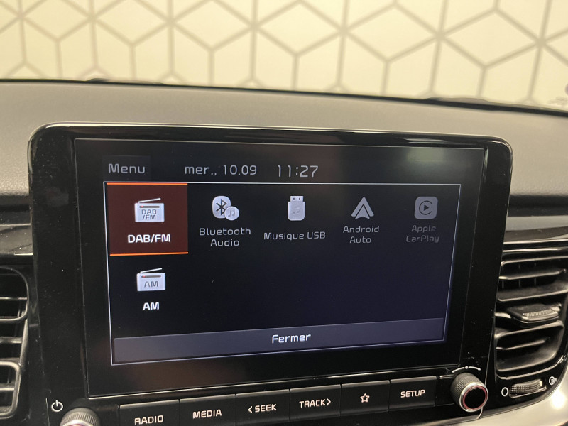 Kia Stonic Stonic 1.0 T-GDi 100 ch BVM6 Active 5p 2022 - photo n°14 Kia Stonic Stonic 1.0 T-GDi 100 ch BVM6 Active 5p  occasion à PERIGUEUX - photo n°14