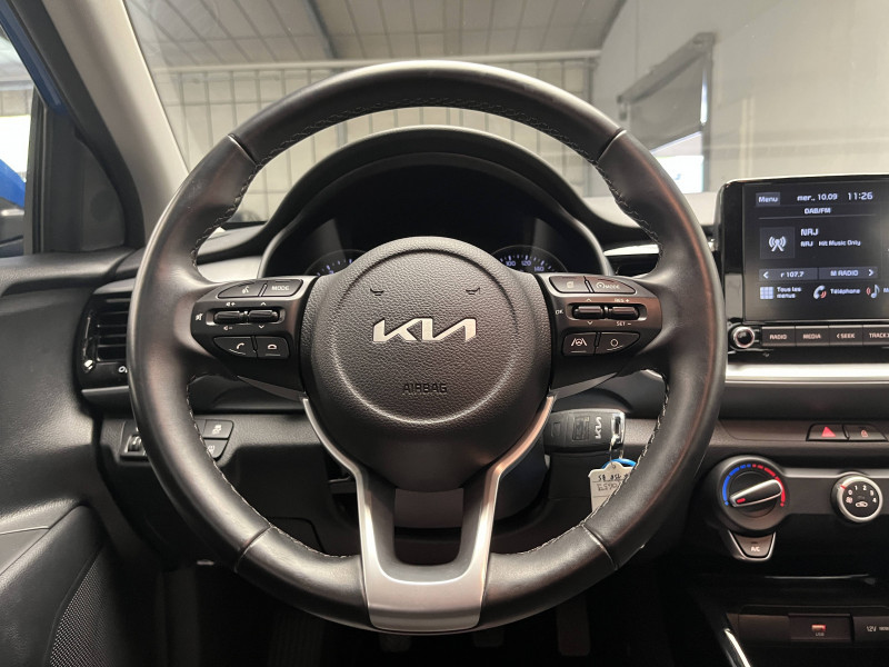 Kia Stonic Stonic 1.0 T-GDi 100 ch BVM6 Active 5p 2022 - photo n°8 Kia Stonic Stonic 1.0 T-GDi 100 ch BVM6 Active 5p  occasion à PERIGUEUX - photo n°8