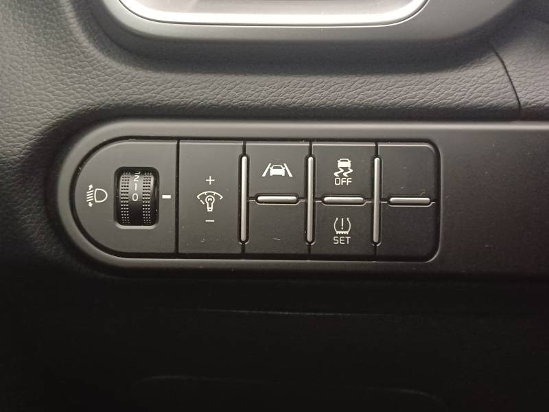 Kia XCeed 1.5 T-GDi 140 ch DCT7 Active 2025 - photo n°14 Kia XCeed 1.5 T-GDi 140 ch DCT7 Active  occasion à Bruges - photo n°14