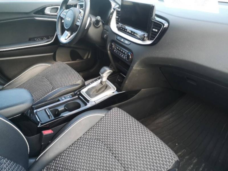 Kia XCeed 1.6 GDi 105ch + Plug-In 60.5ch Black & White Edition DCT6 MY  occasion  Saint-Maximin - photo n13