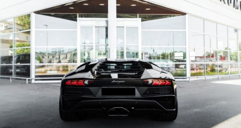 Lamborghini Aventador S LP 740-4 ISR 6.5 V12 / Carbone  occasion à Mudaison - photo n°2