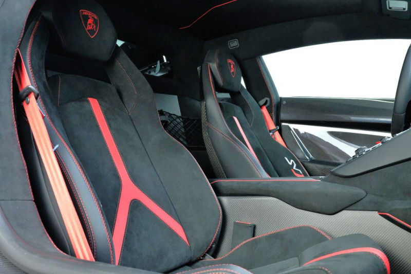 Lamborghini Aventador SVJ 6.5 V12 770  occasion  Beaupuy - photo n6