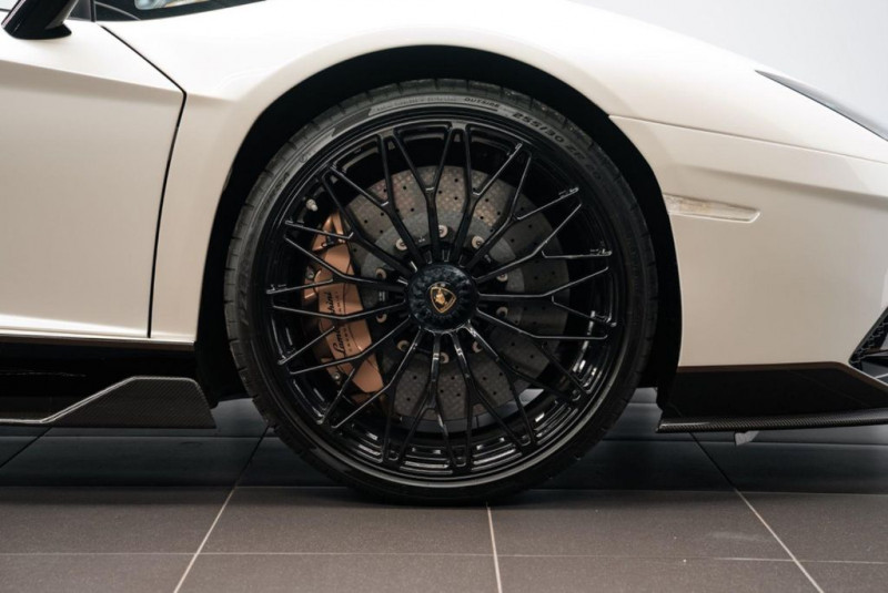 Lamborghini Aventador Ultimae 6.5 V12 780  occasion  Beaupuy - photo n6