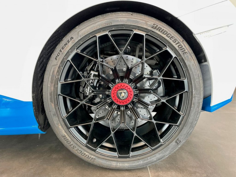 Lamborghini Huracan STO 5.2 V10 640 RWD LDF7  occasion  Beaupuy - photo n7