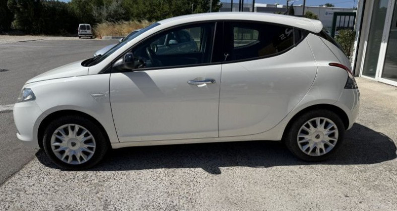 Lancia Ypsilon 1.2 8V PLATINUM STOP&START 5P 2013 - photo n°7 Lancia Ypsilon 1.2 8V PLATINUM STOP&START 5P  occasion à FUVEAU - photo n°7