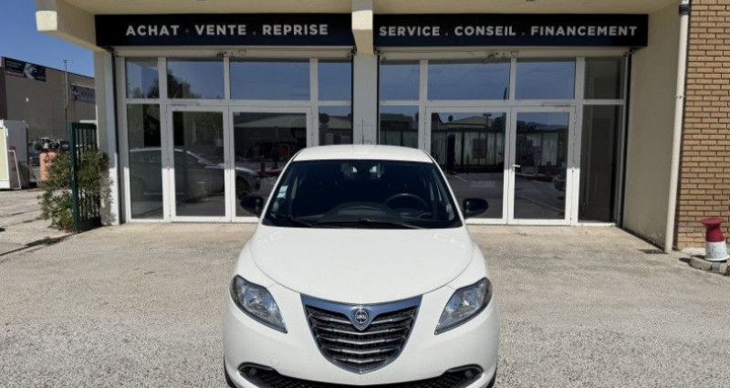 Lancia Ypsilon 1.2 8V PLATINUM STOP&START 5P 2013 - photo n°4 Lancia Ypsilon 1.2 8V PLATINUM STOP&START 5P  occasion à FUVEAU - photo n°4