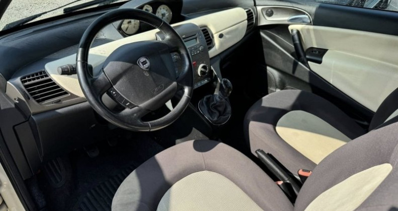 Lancia Ypsilon 1.4 16V B-COLORE  occasion � LA GARDE - photo n�6